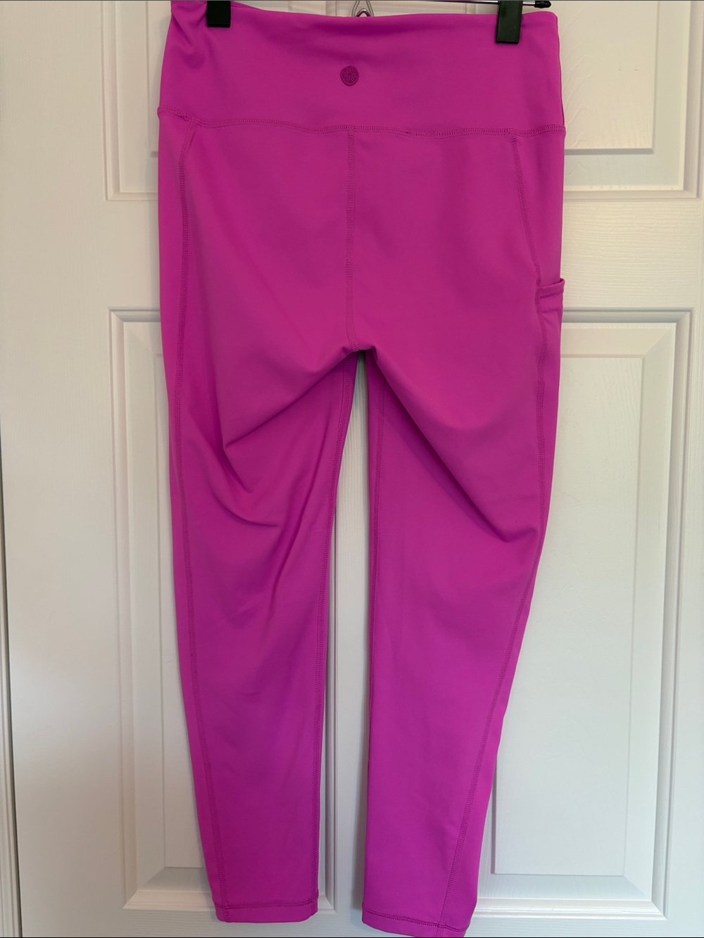 Lilly Pulitzer Women’s Pink Luxletic Athletic Leggings with Pocket, Size Medium - Picture 4 of 8